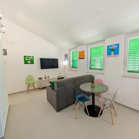 Interno 6 Al Molo شقة *