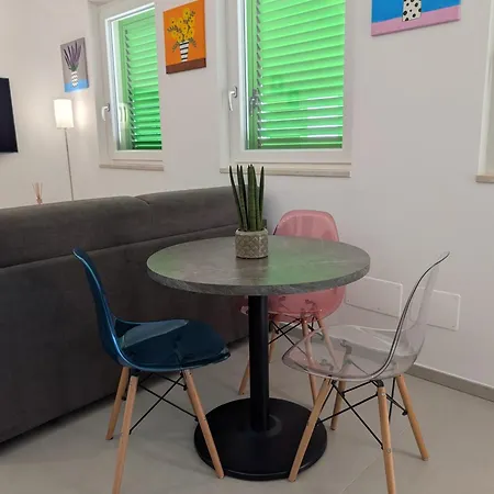 Interno 6 Al Molo شقة *